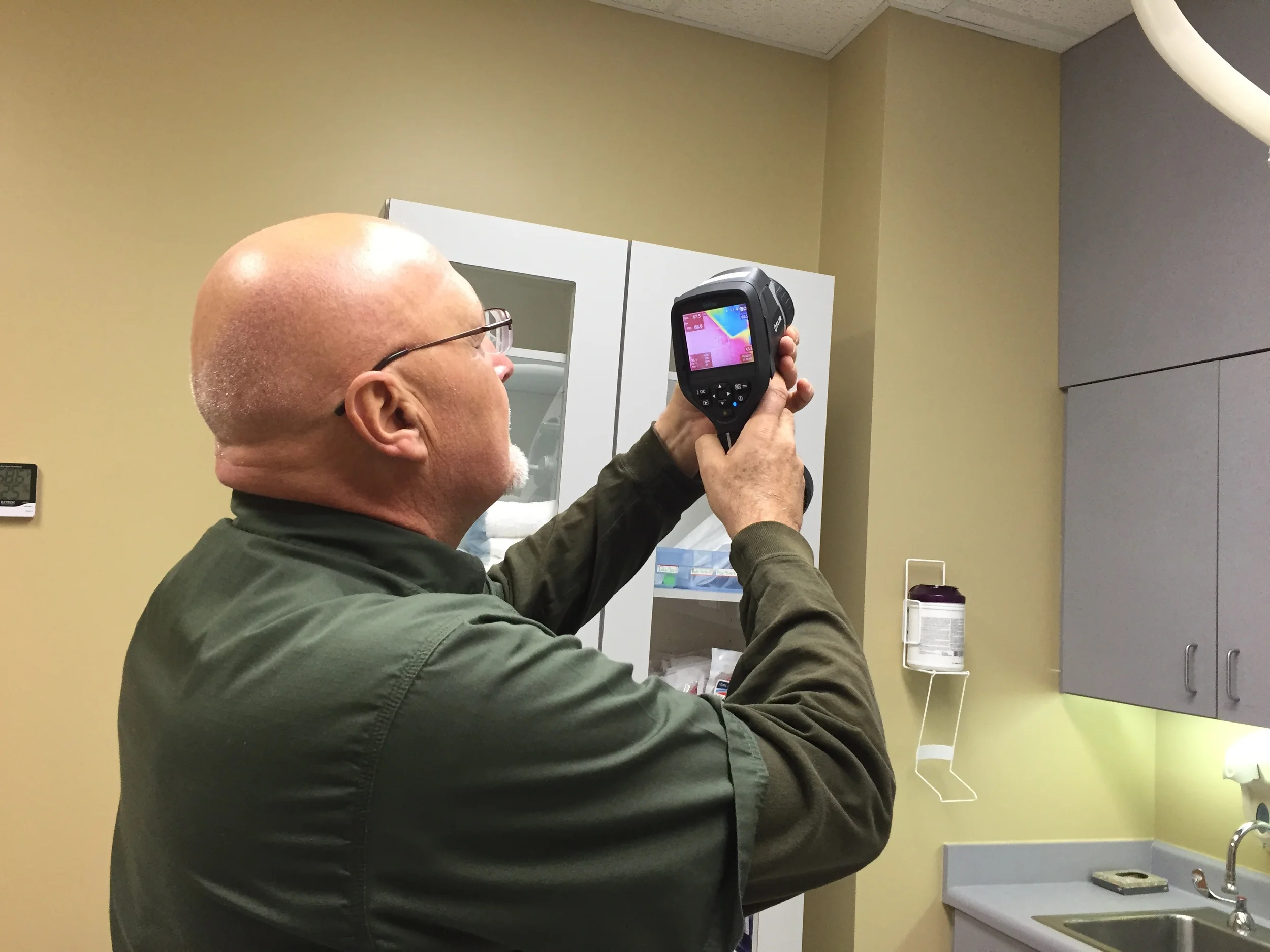 Using Infrared Thermography to Detect Moisture