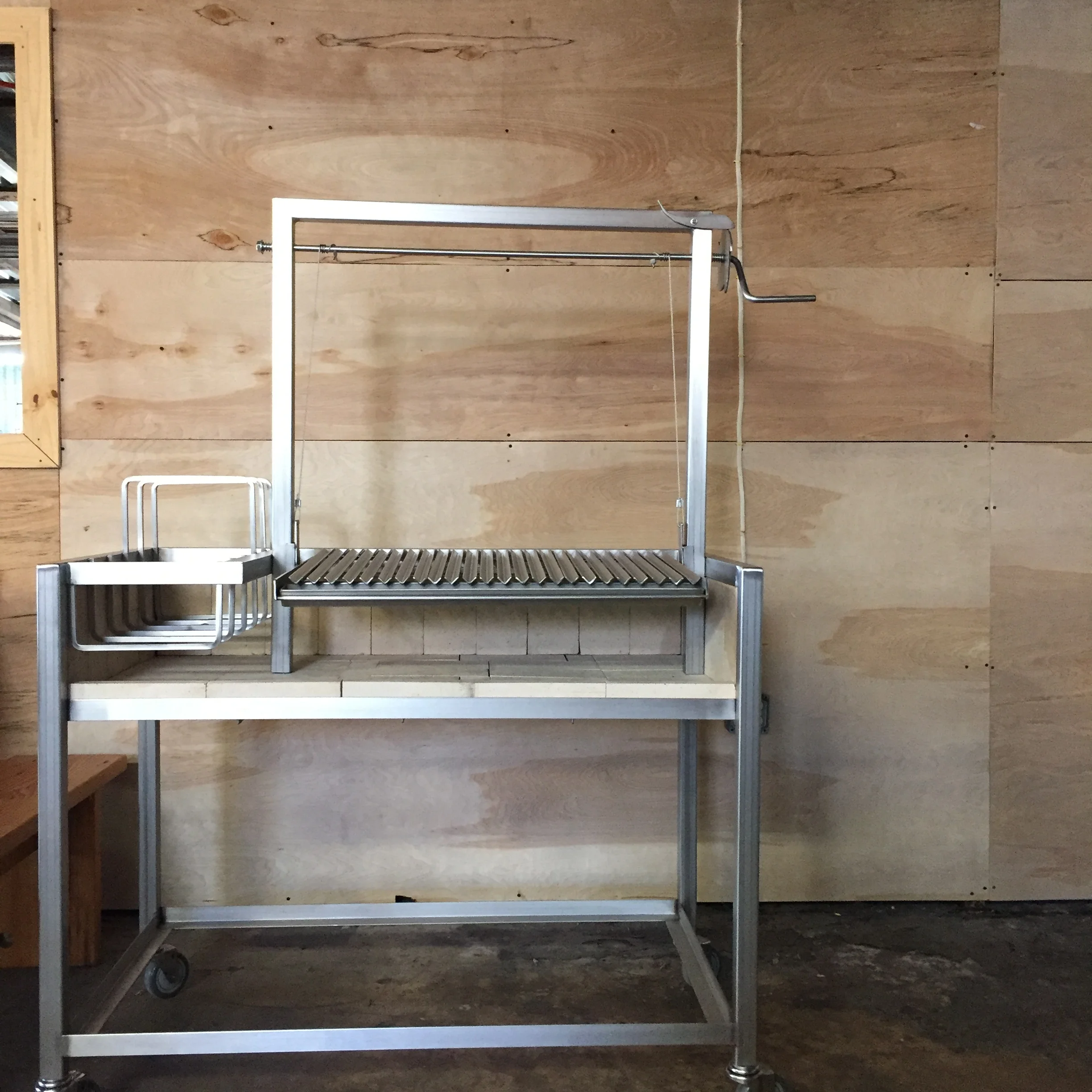 Urban Asado 600 Freestanding Grill — URBAN ASADO