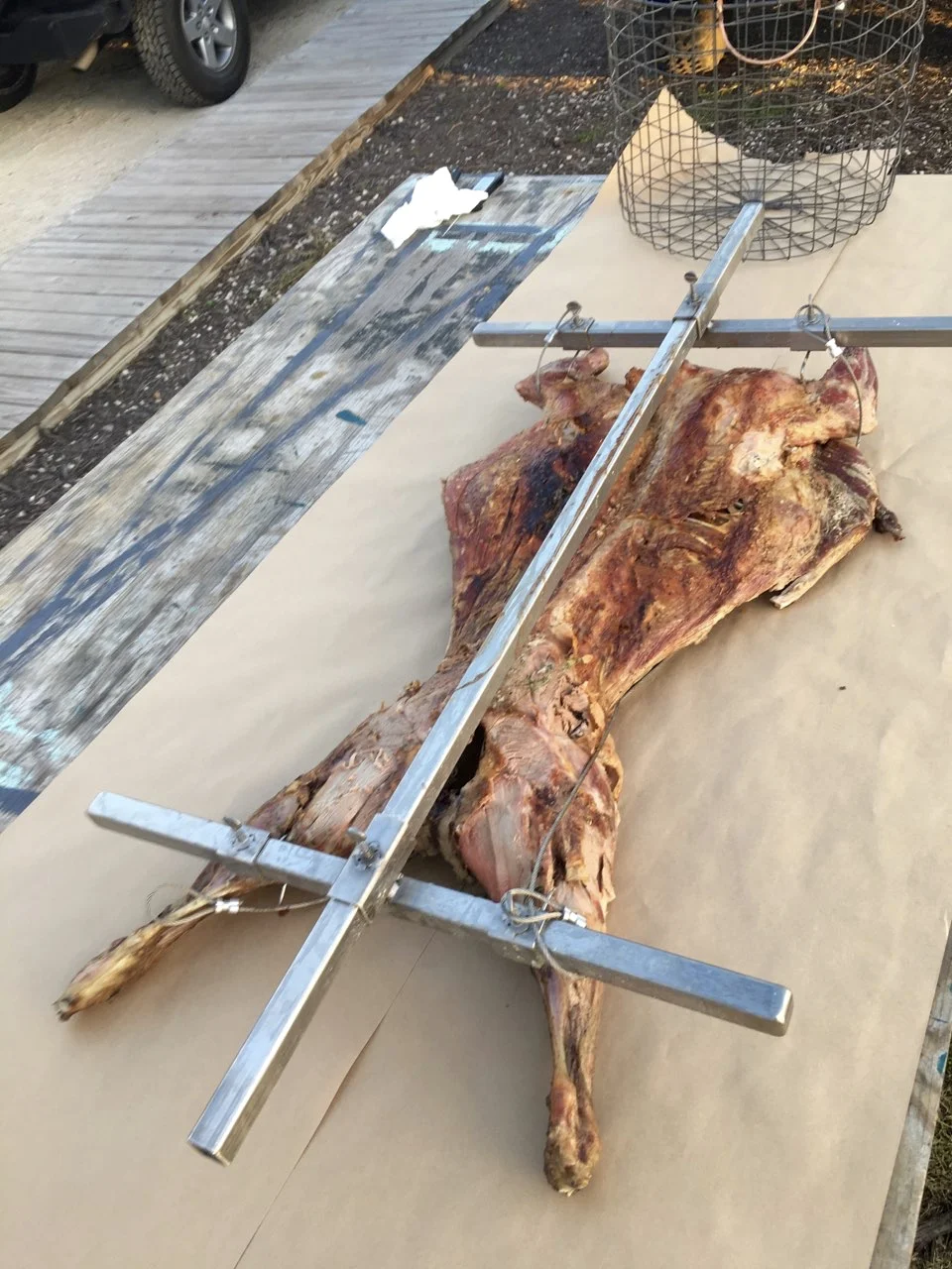 La Cruz with cables by Urban Asado