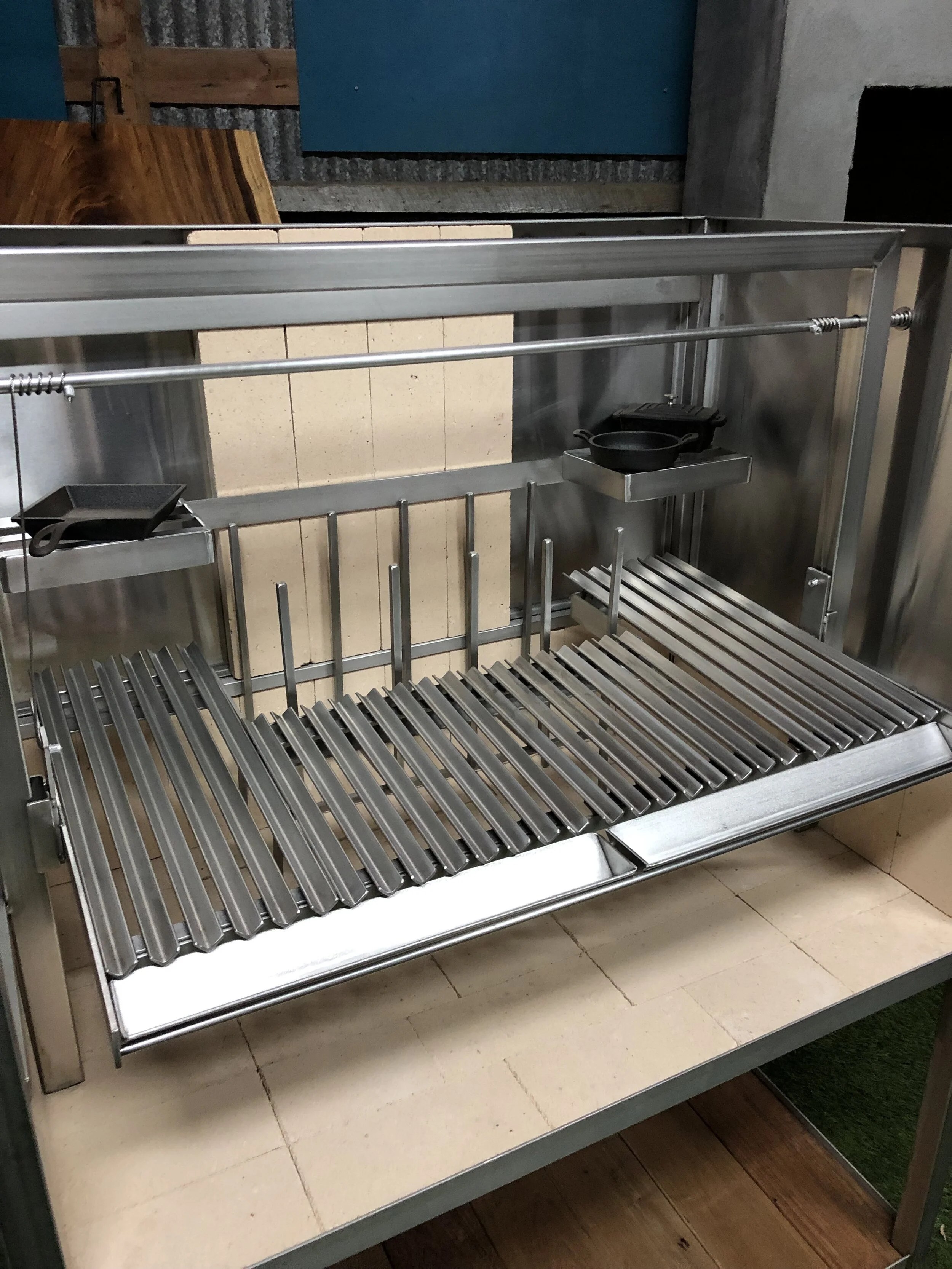Parrilla style Argentine Asado Gaucho Grill 
