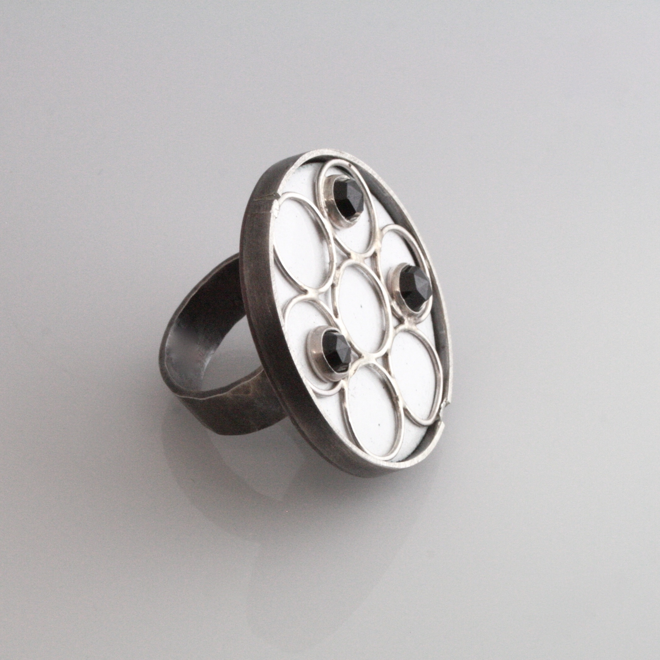 Black Spinel and White Enamel Ring