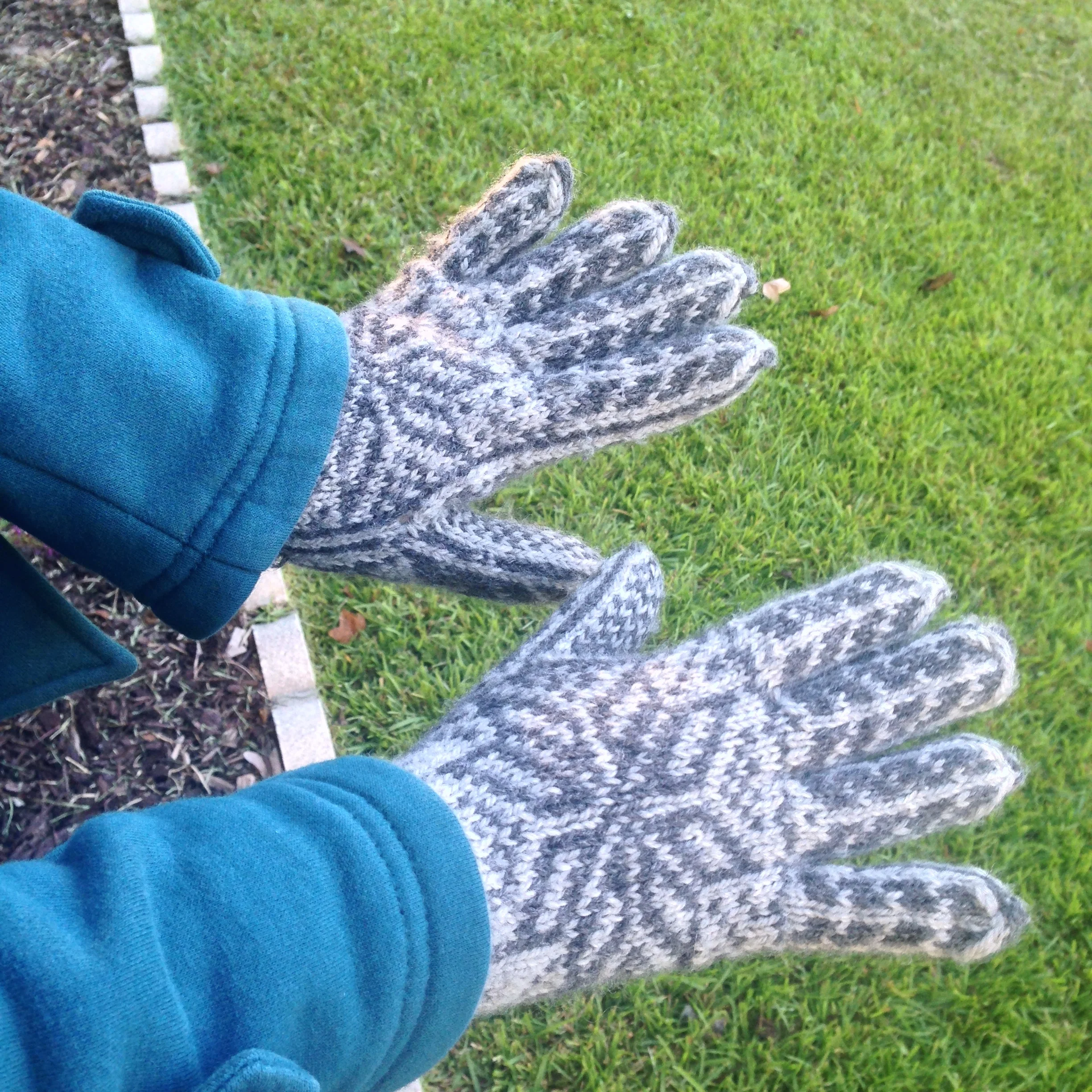 #01 Nordic Gloves by Fru Soleng. Knit by my daughter (her 1st Fair Isle project!).