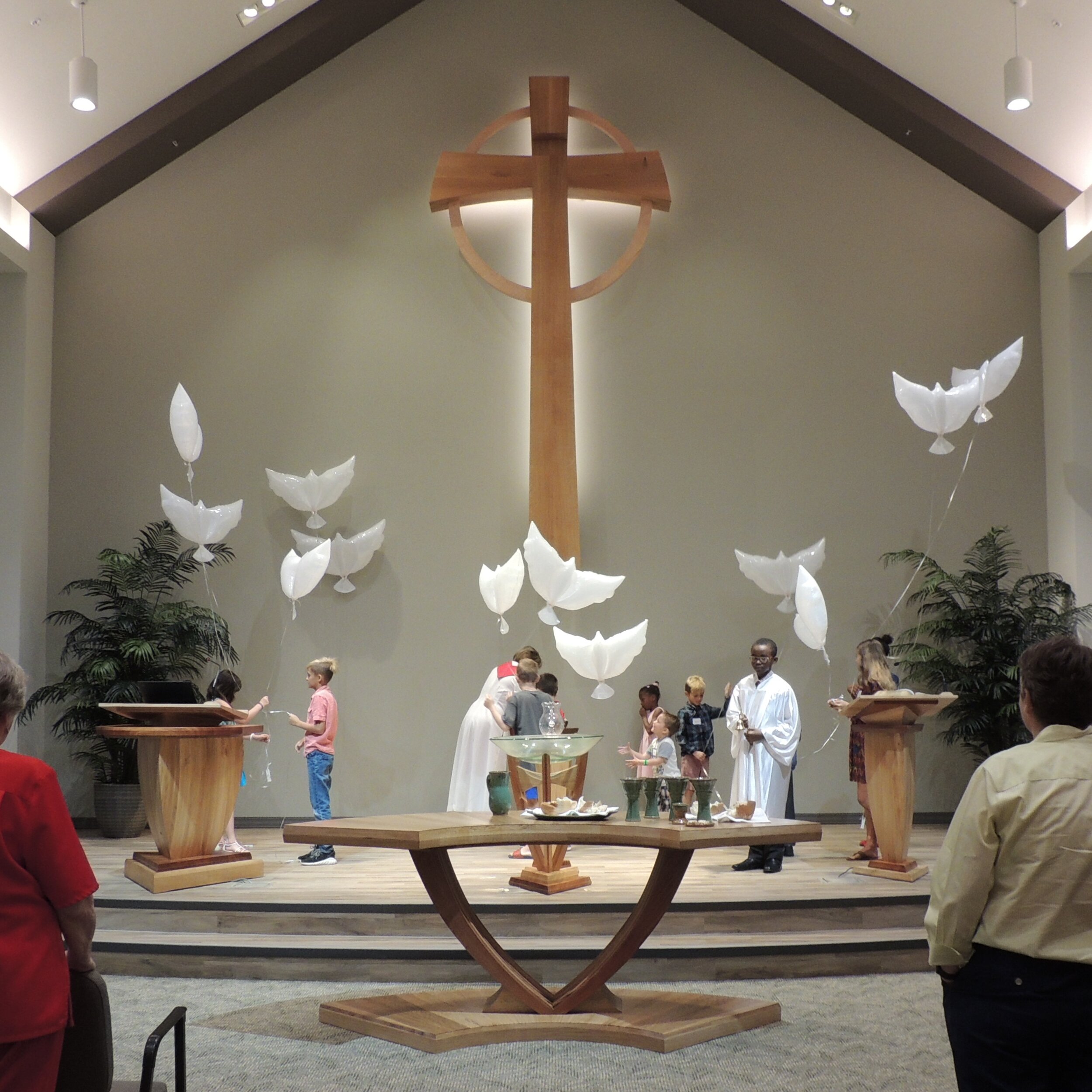 Children will release the doves from Pentecost 6.9.19.JPG