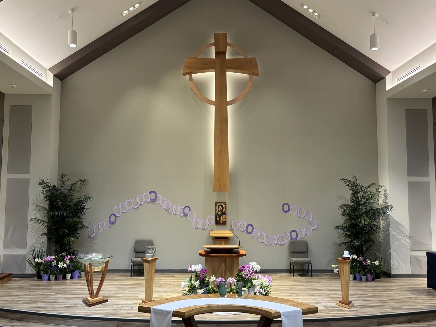 Peace Presbyterian Church sanctuary in Lakewood Ranch.