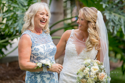 WhiteWedding_DanaFramesPhoto+Design-574.jpg