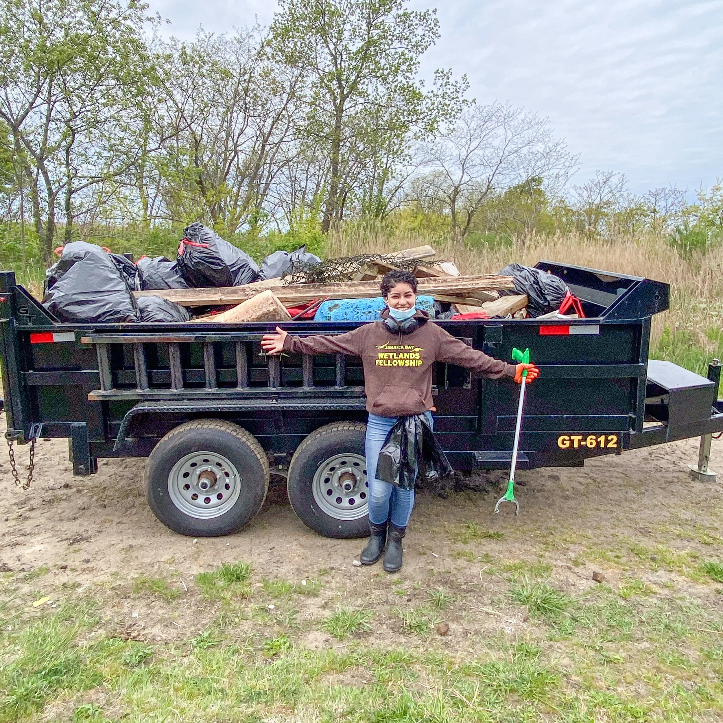 Hamilton Beach Park Shoreline Cleanup