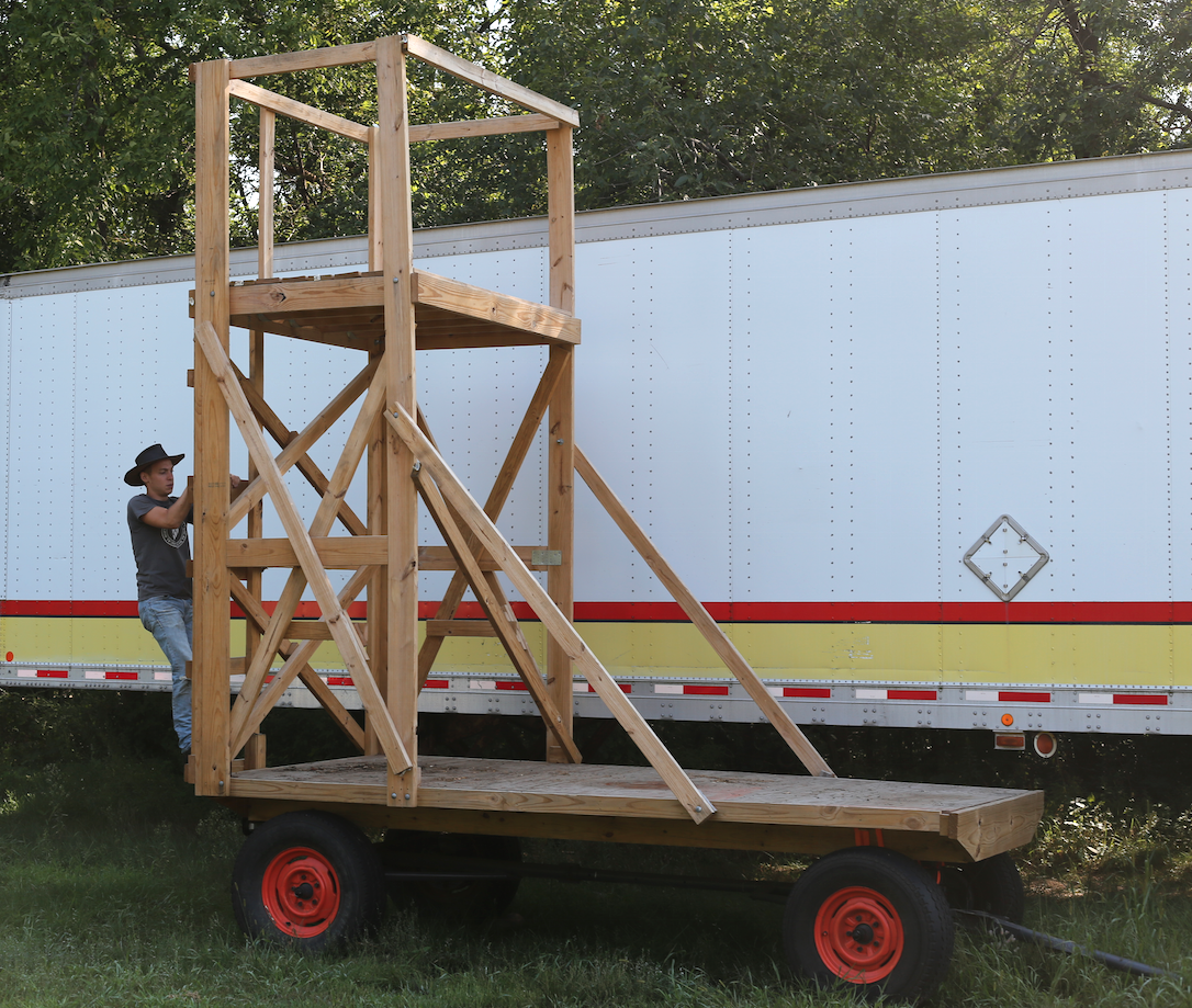 Custom built wagon for tending to the 16 foot tall vines. Aka the norwegian Død Vogn.
