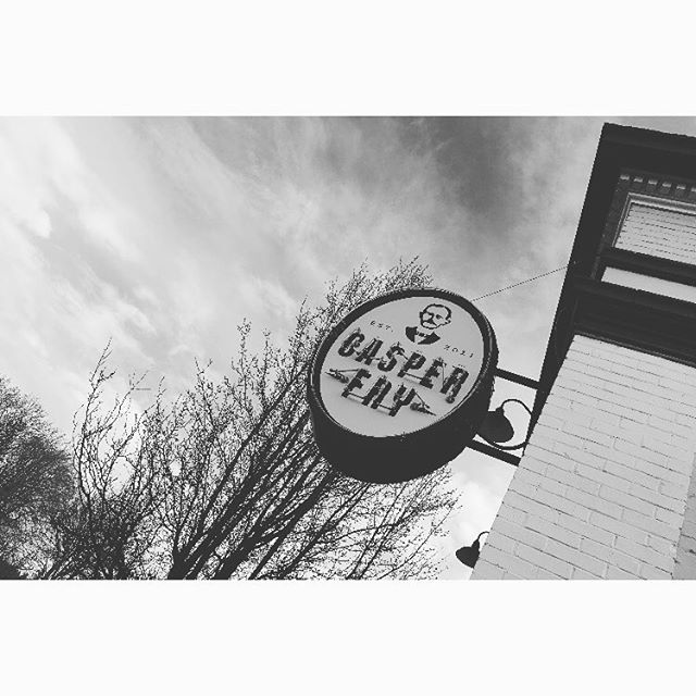 Those smoky smells on a Friday night. #eatlocaltonight
______________
#fieldandcompass #spokane @casperfry