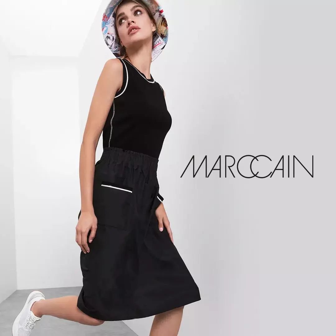 This @marccain mini-dress is composed of a blend of ribbed knit and robust✨ parachute silk. Its sleeveless cut hugs the silhouette of the top and features a slight scalloped back.🖤

PS: Pr&e