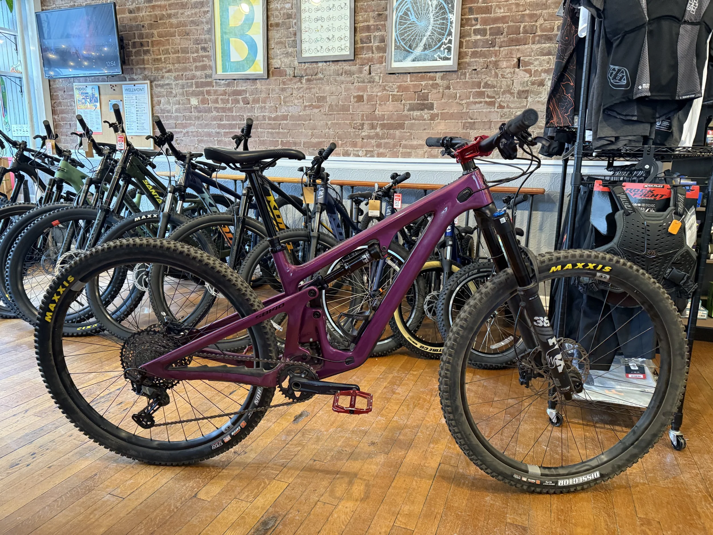 Yeti Cycles SB140 purple mtb 29