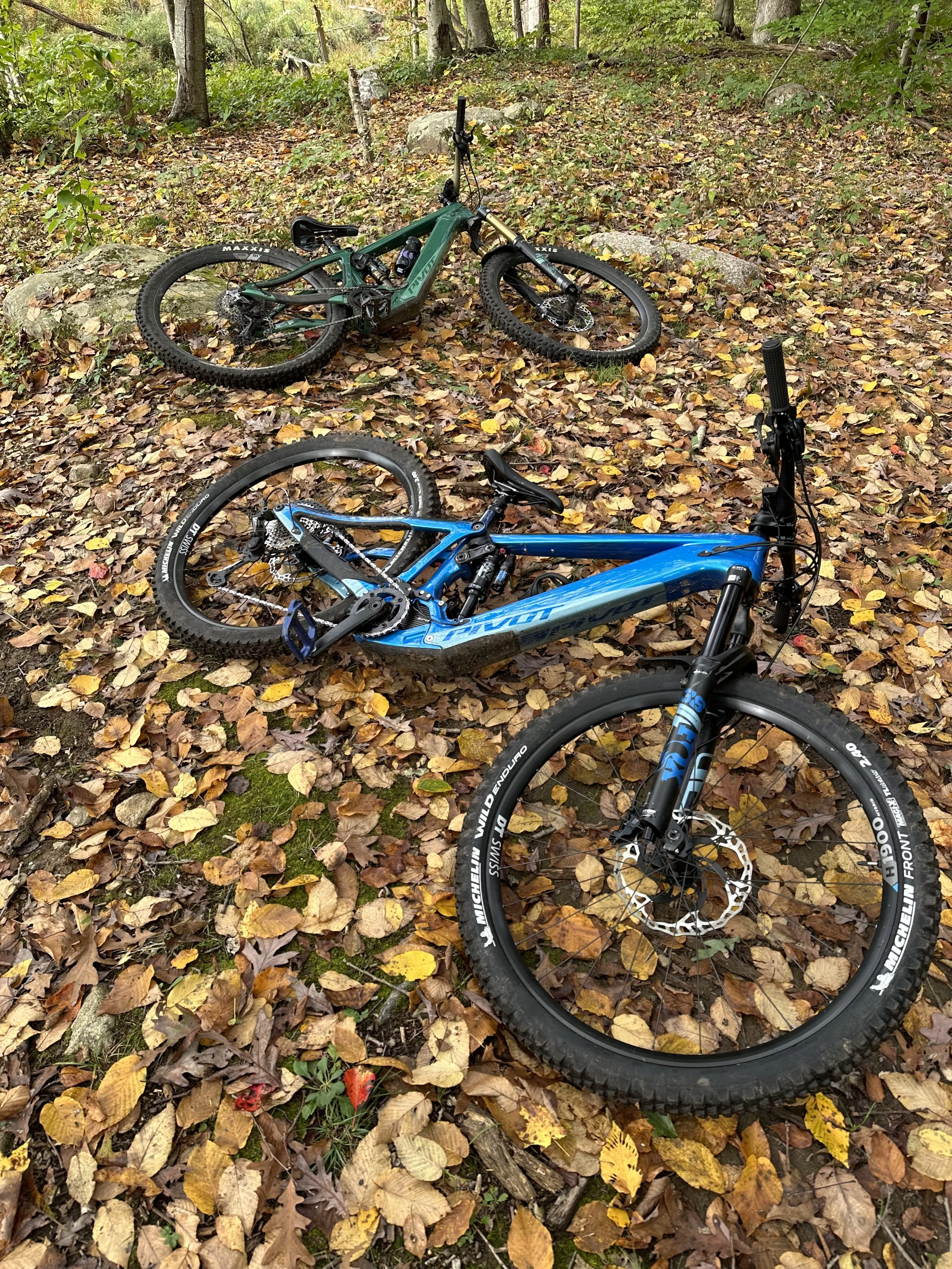 Pivot Cycles Shuttle e bike blue and green trails mtb