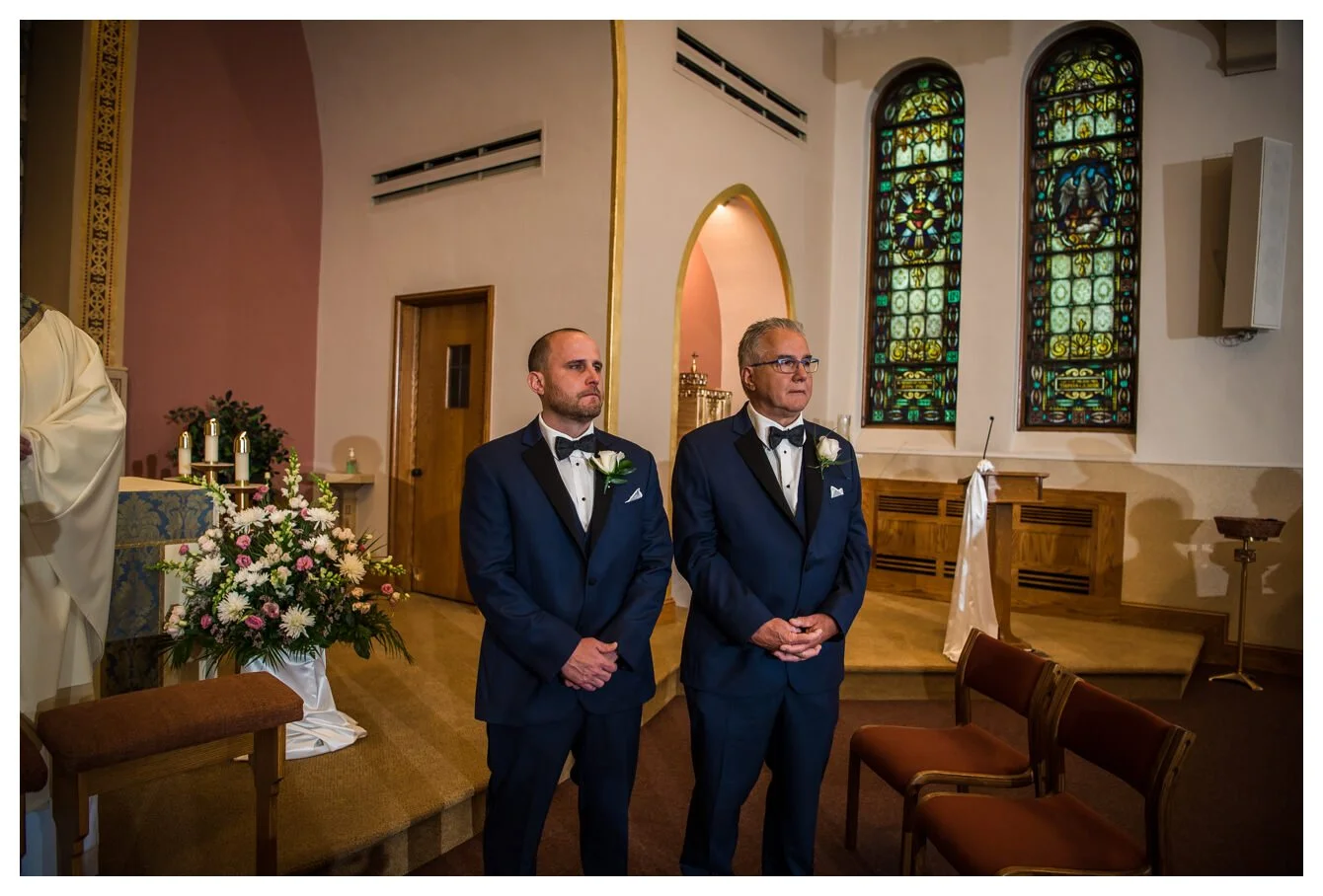 carly_mike_kevkramerphoto_web-4.jpg