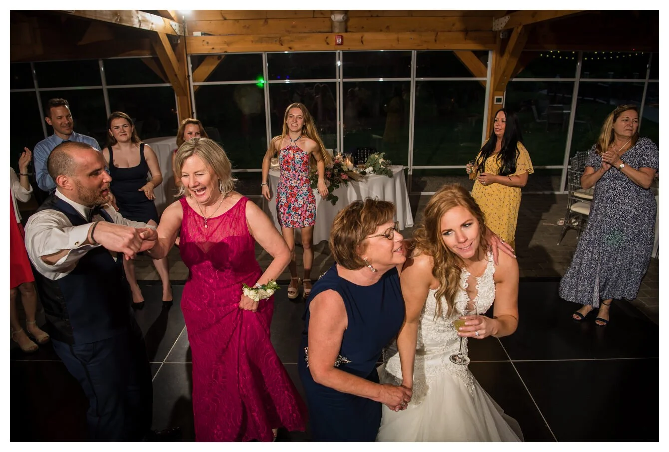 carly_mike_kevkramerphoto_web-45.jpg