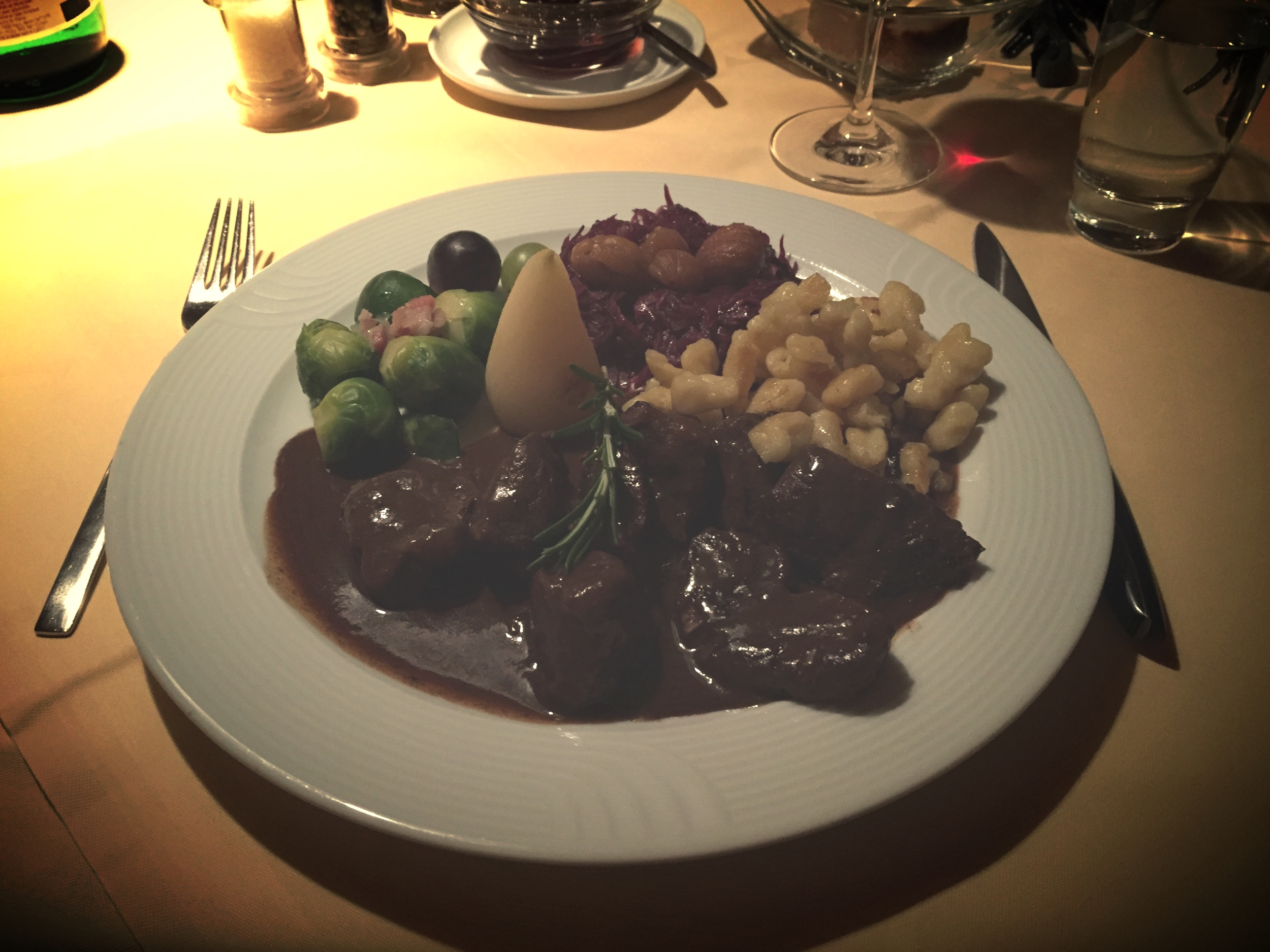  Hirschpfeffer - Jagdzeit in Davos. Doesn't get much more local than locally hunted elk.&nbsp; 