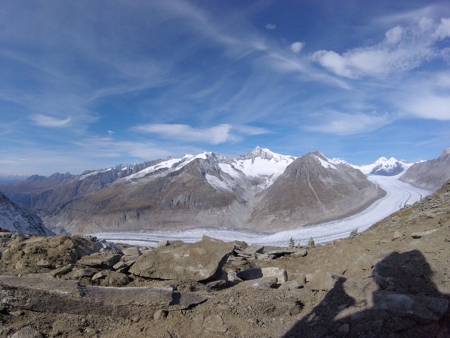  Aletsch Glacier stretching over 22km between the canton of Wallis and Bern. 