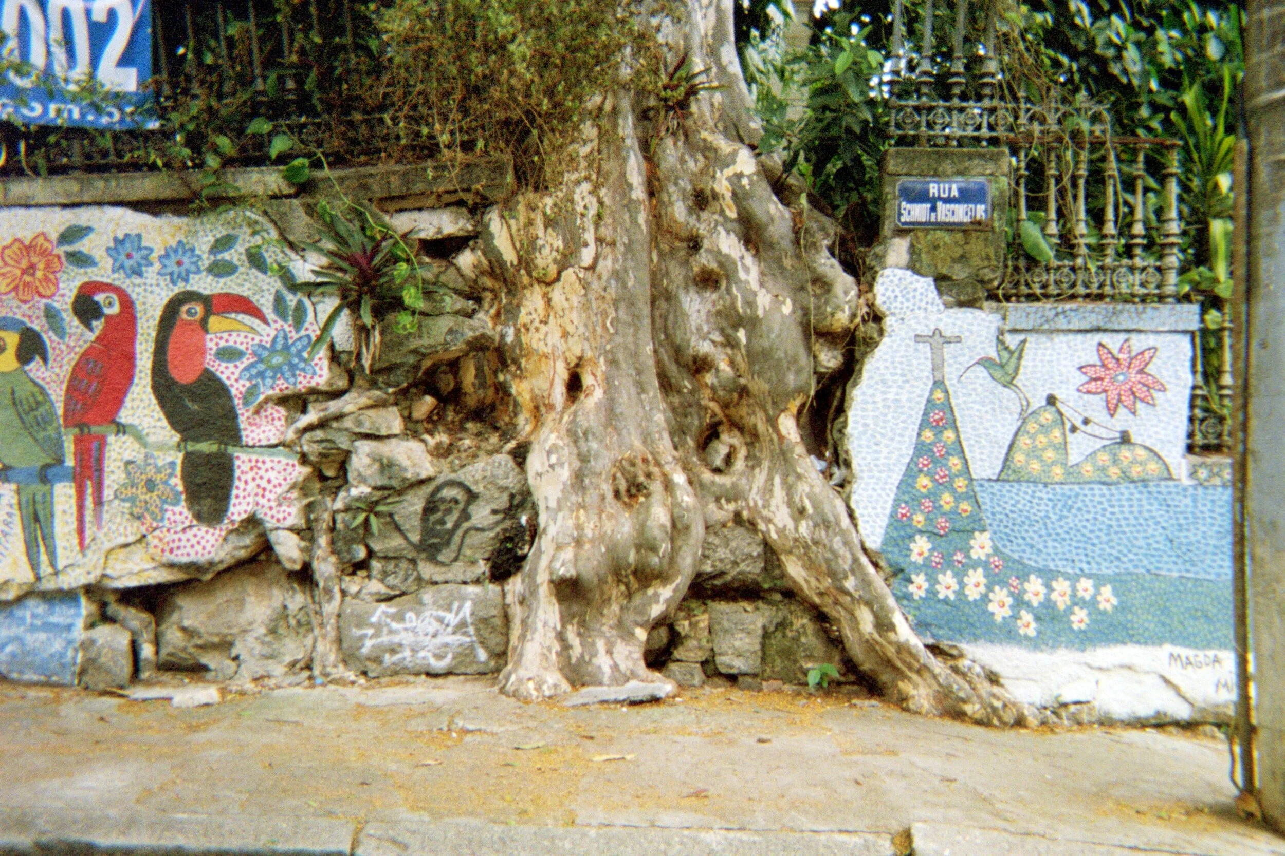 Why are there boundaries? Rio de Janeiro, March 2017