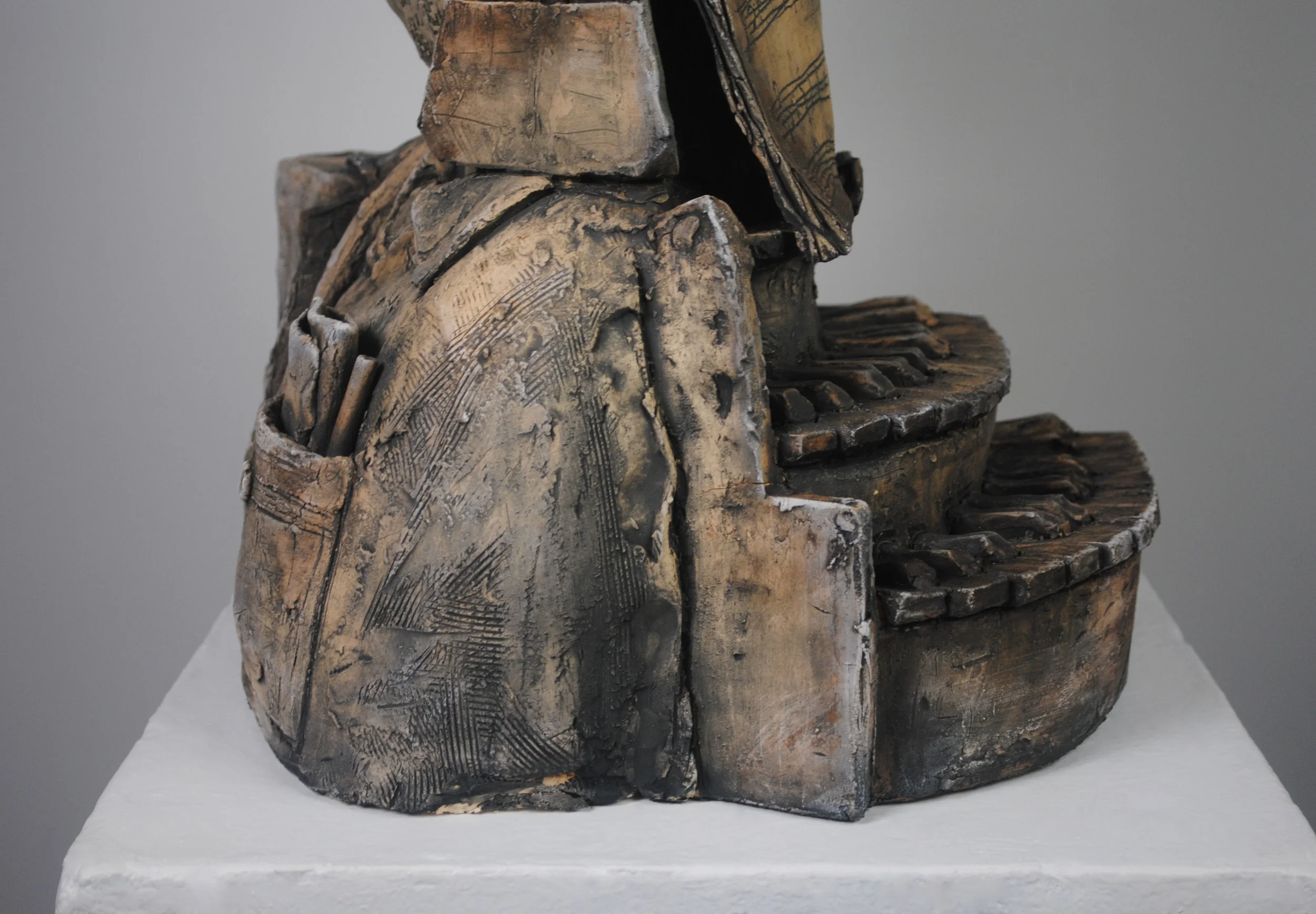 Papa(leftsidedetail).jpg