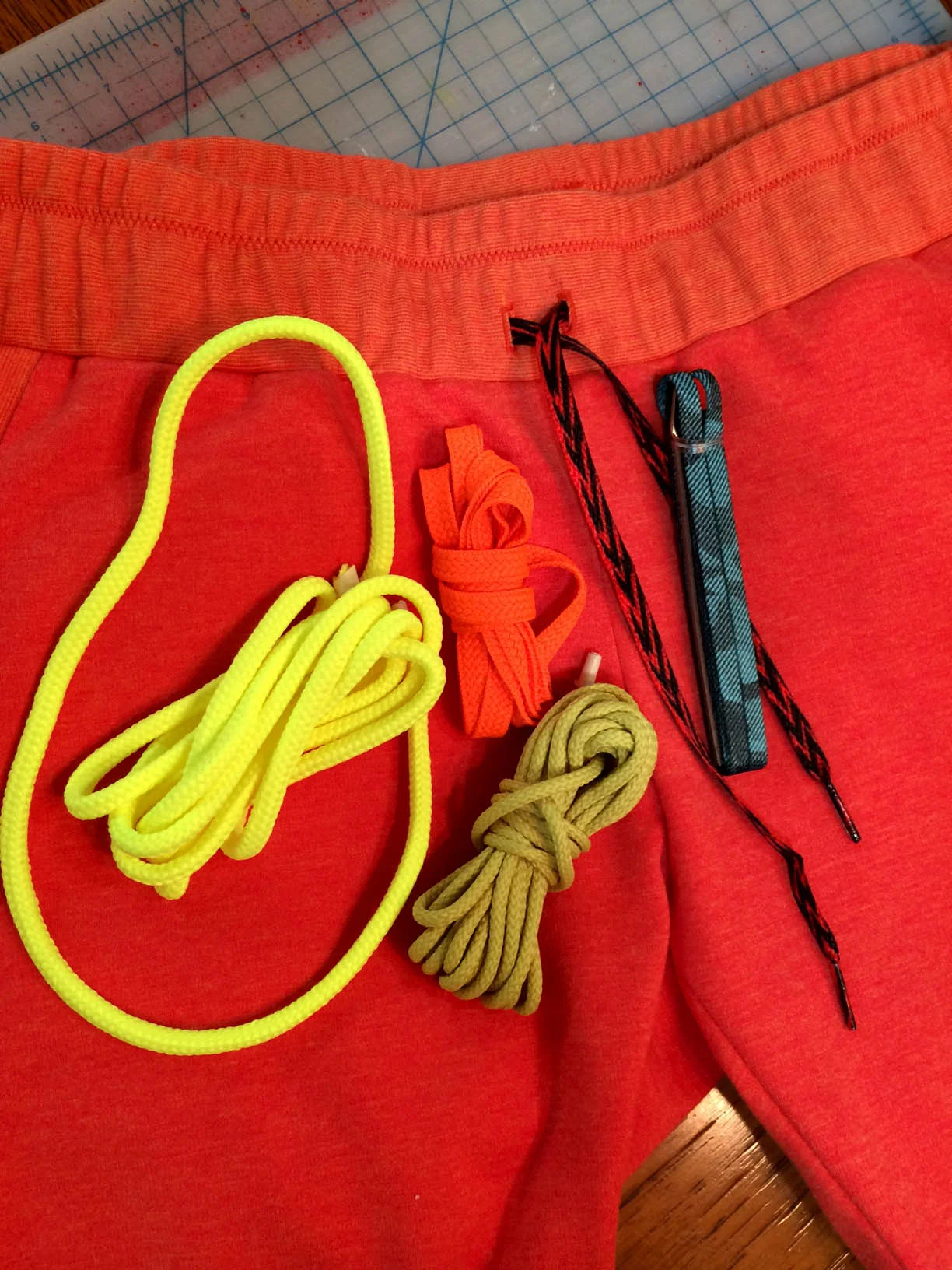 Which laces? Too many options!