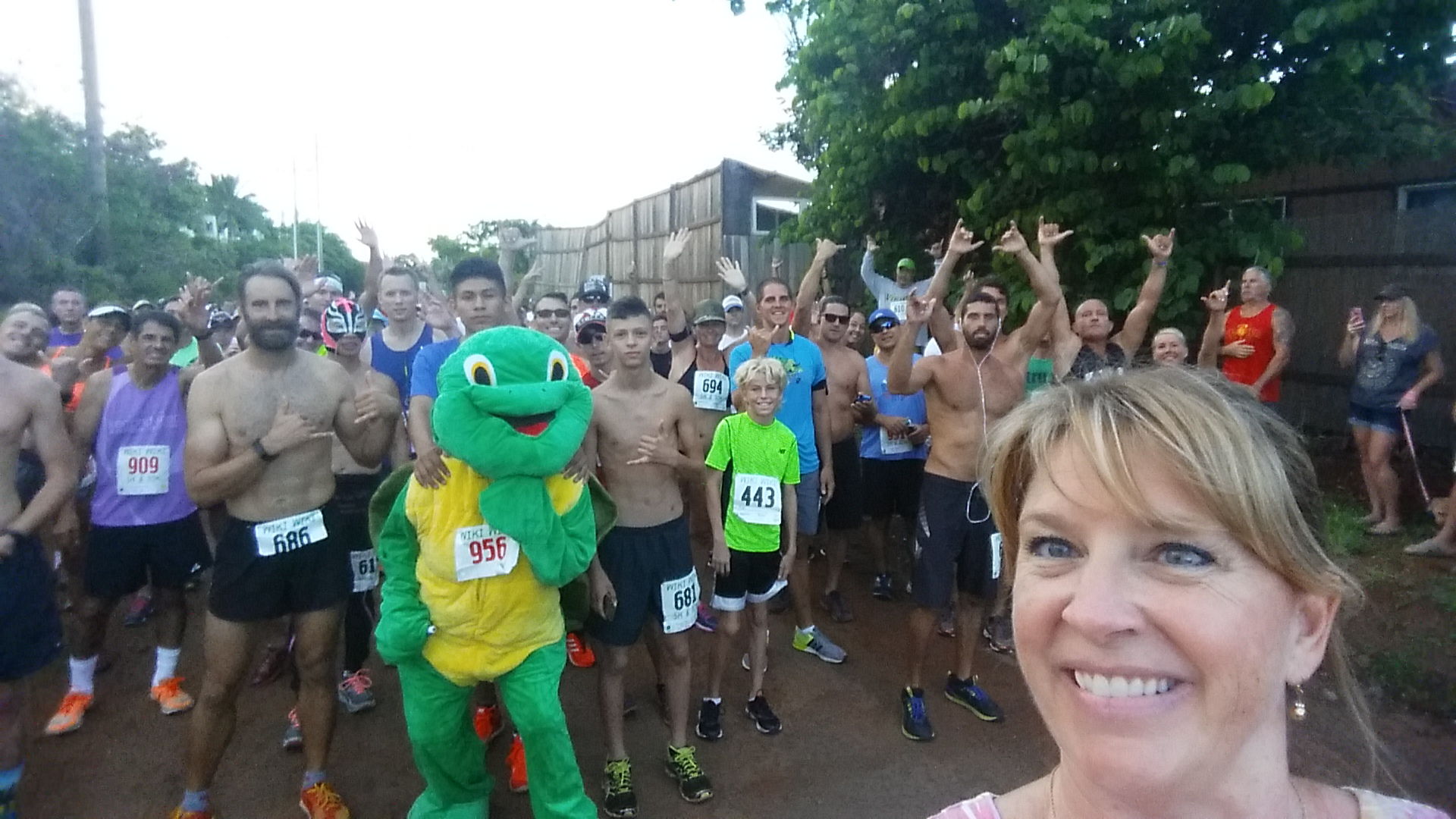 2016 Wiki Wiki 5k & 10k Start Line. Selfie from Race Director Trish Link