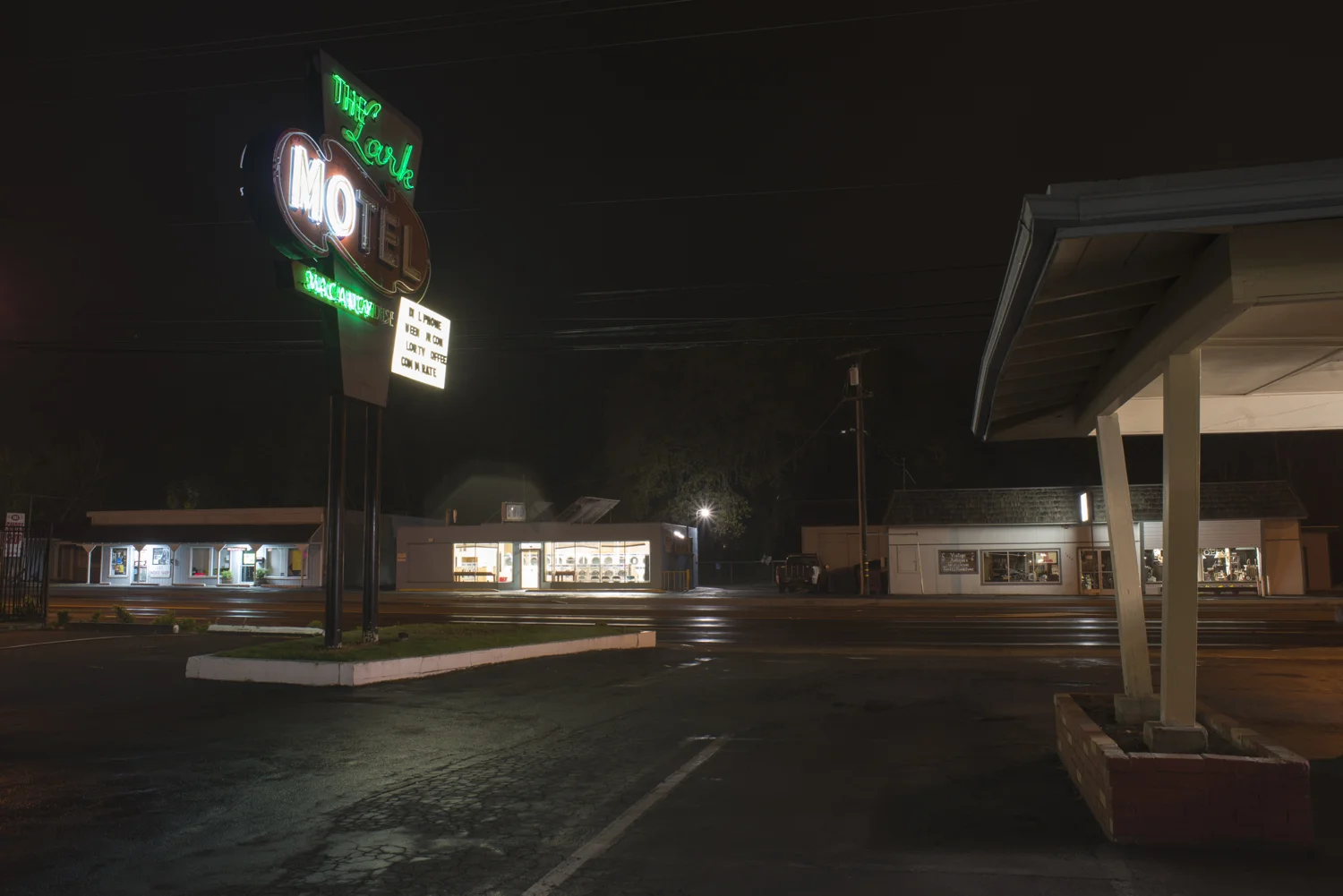 The Lark Motel Willits