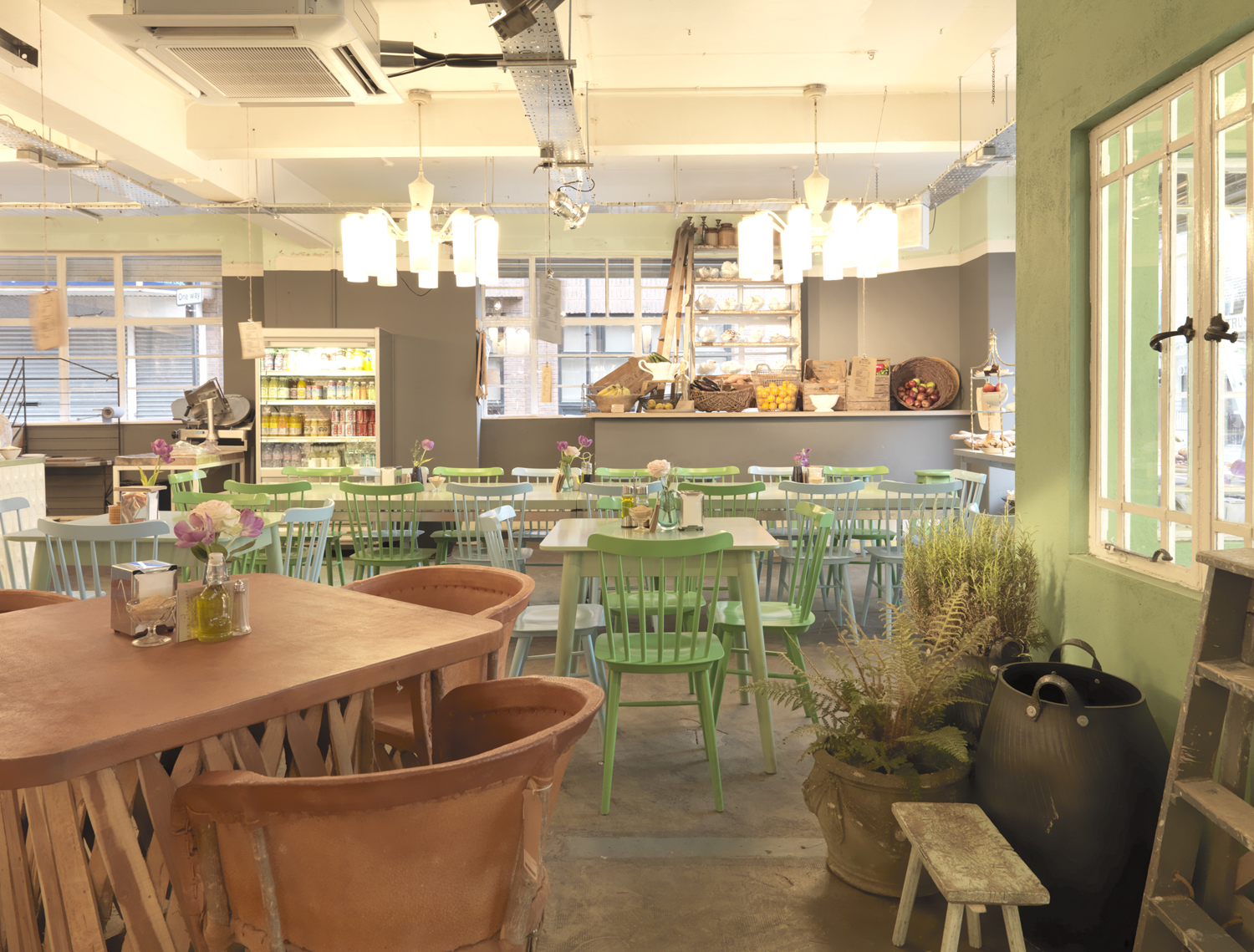 Pitfield London Cafe