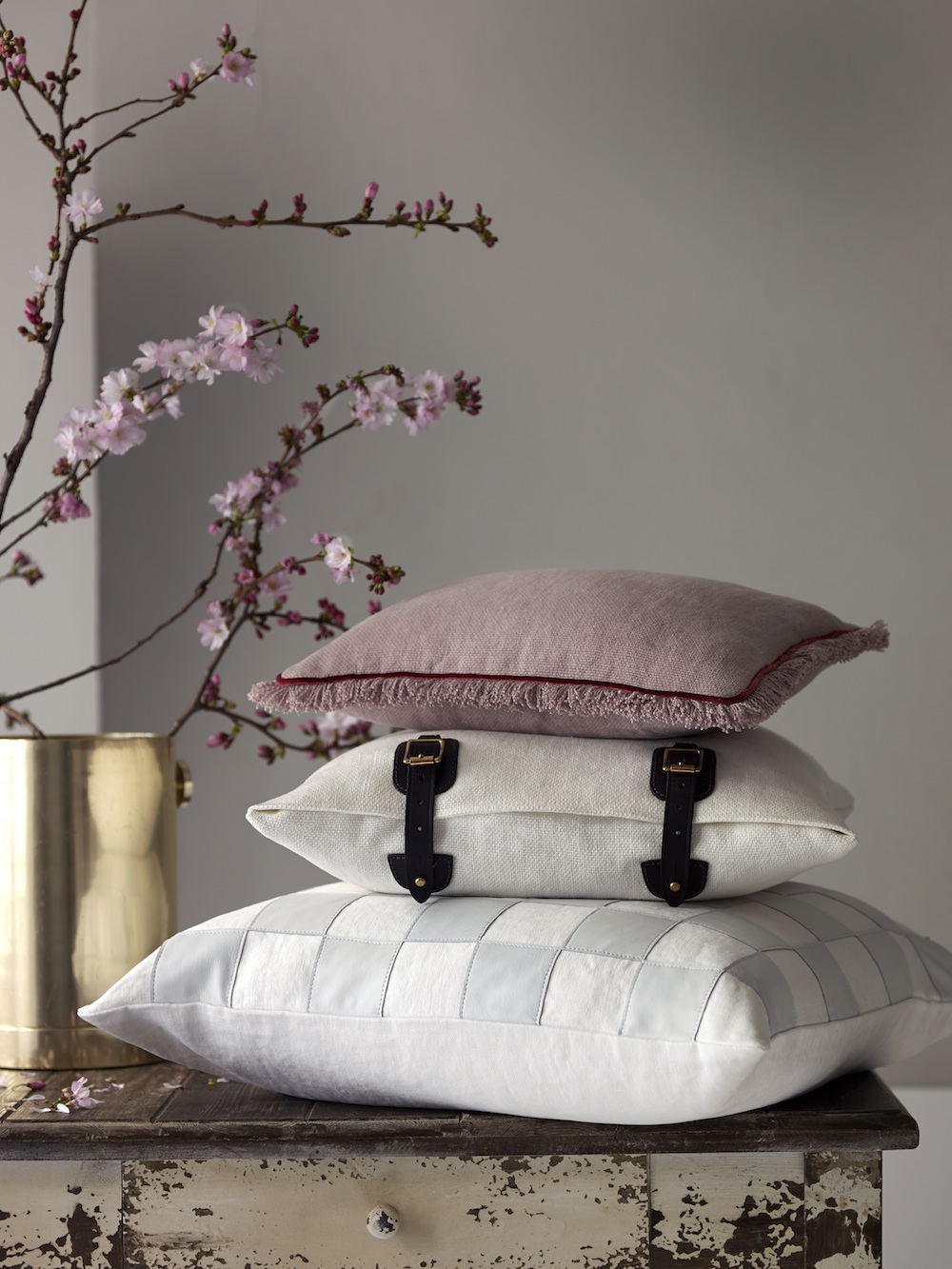 de Le Cuona Shop the Studio _cushions copy