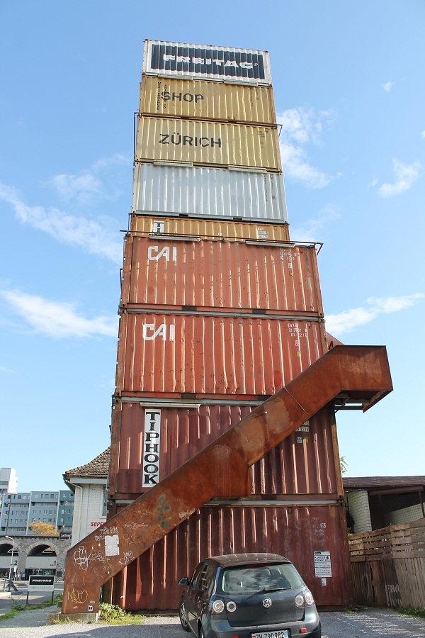 Freitag shop © Nikki Kreis