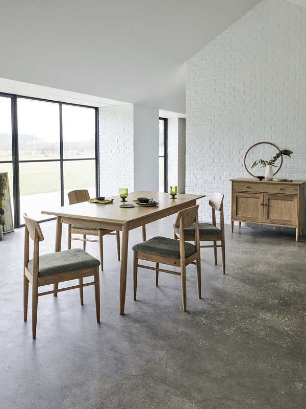 Chesham Extending Dining Table £799, Chesham Set of Two Dining Dhairs £375.