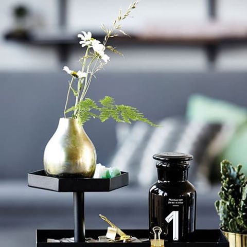 Another Christmas gift guide up on the Heart Home shop. Today it's all about the home! Visit our shop - link in profile! Happy shopping ✨✨✨ #hearthome #hearthomemag #hearthomeshop #christmas #xmas #shopping #gifts #giftguide