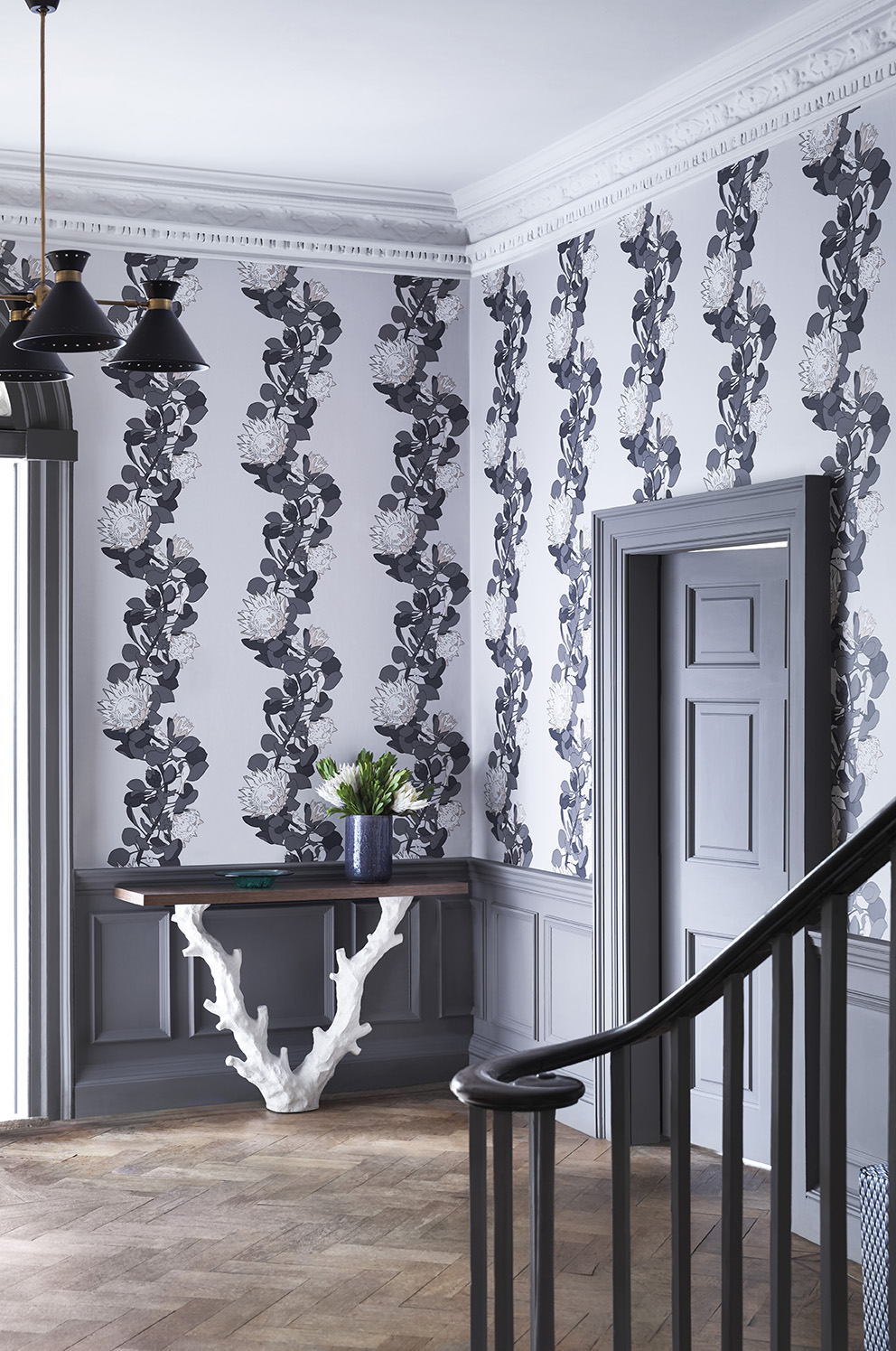 ‘Tresco’ in collaboration with Hugo Dalton by Paint & Paper Library; Wallpaper: Protea Trail – Monument; Paint: Ceiling & Cornice in Cotton I 131 in Pure Flat Emulsion and Door & Panelling in Monument 151 in Architects’ Eggshell.