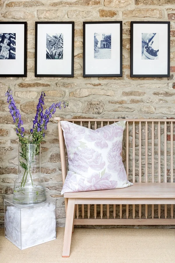 A Modern Refurbishment of a Country House in Oxfordshire by Louise Holt (8).jpg