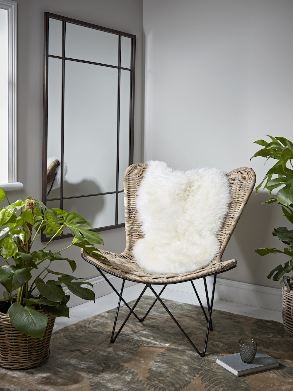 AW17-BOTANICAL HERO H-RNDFLY £350 H-SHEPSINGIV £75 H-PORTIRON £325 H-BOTANRUG £950.jpg