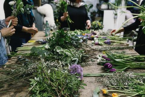 spring_flower_workshop__34_16615063-b9e5-43d5-931e-044dbda7c127_large.jpg