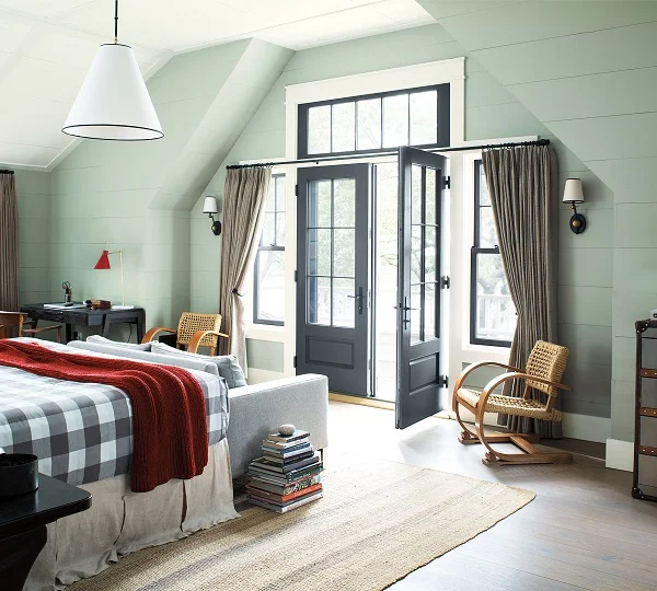 Walls - Silver Marlin (2139-50), Trim & Ceiling - White Opulence (OC-69), Door - Wolf Gray (2127-40).