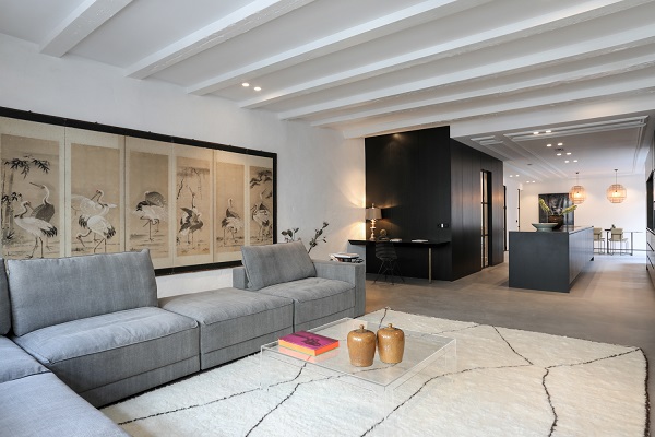 A Cutting Edge Design Apartment in the Heart of Amsterdam by The Collective Studio (9).jpg
