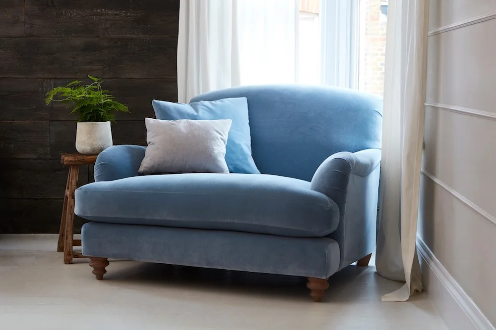 Harrow Snuggler in Varese velvet Smoke