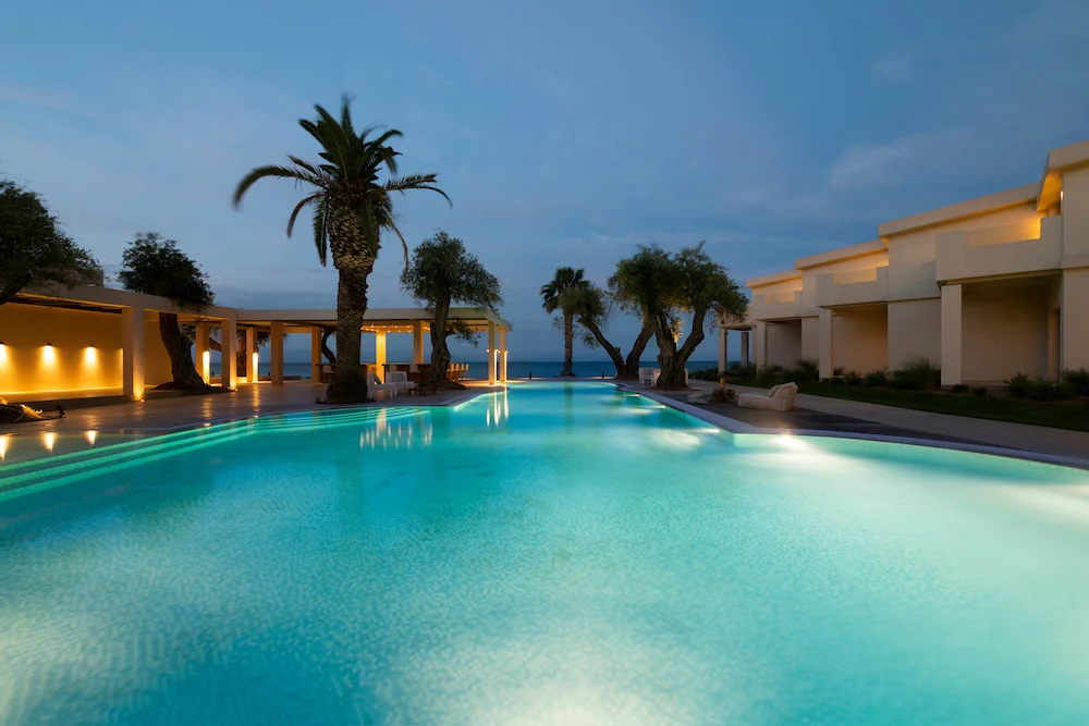 121333-Pool-Bar-003.jpg