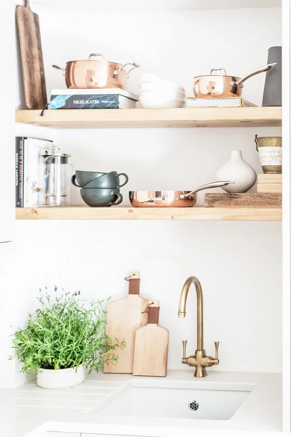 A Covent Garden Pied à Terre Filled with Light and Clever Storage (11).jpg