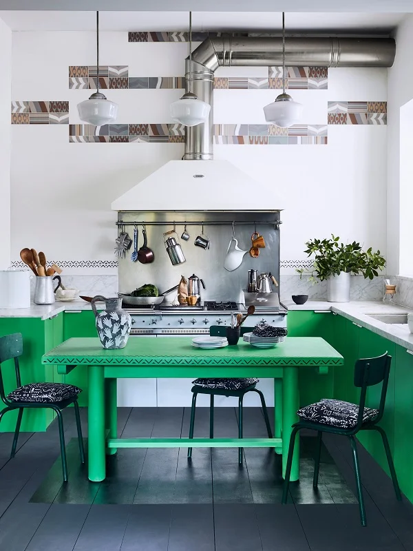 Annie Sloan Kitchen Chalk Paint in Antibes Green Graphite floorboards with Gloss Lacquer detail Lifestyle Portrait (1).jpg