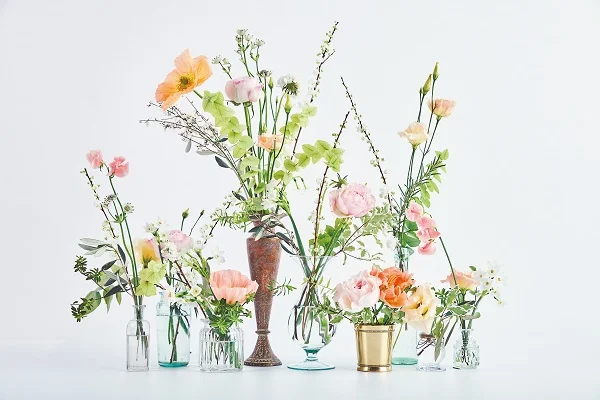 Living with Flowers Blooms & Bouquets for the Home by Rowan Blossom, published by Laurence King (5).jpg