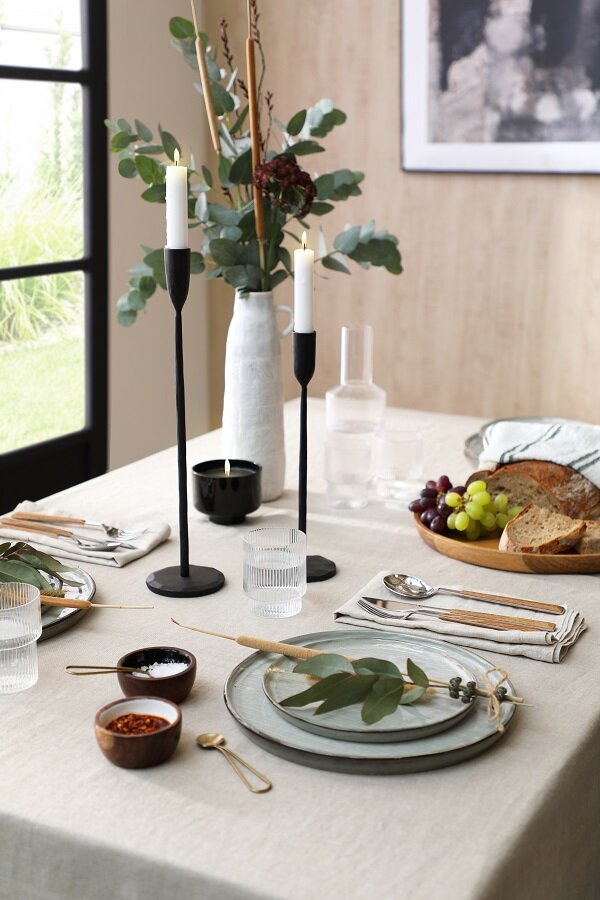 Dining Tables  –  www.furniturechoice.co.uk