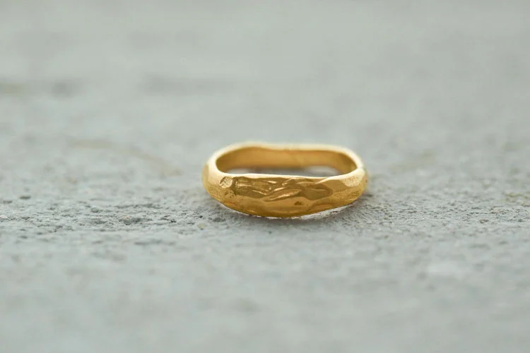 007_1_gold.jpg