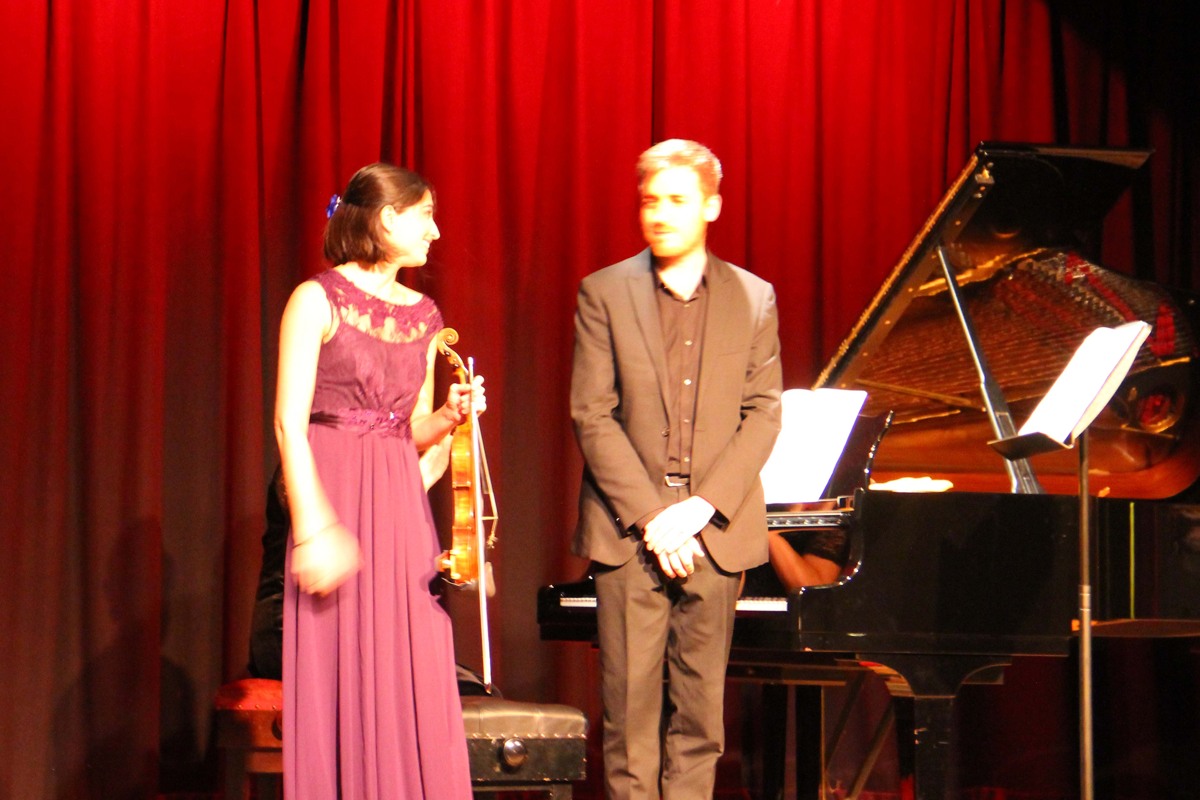 Savitri Greer and Richard Uttley play at West Wight Arts Association