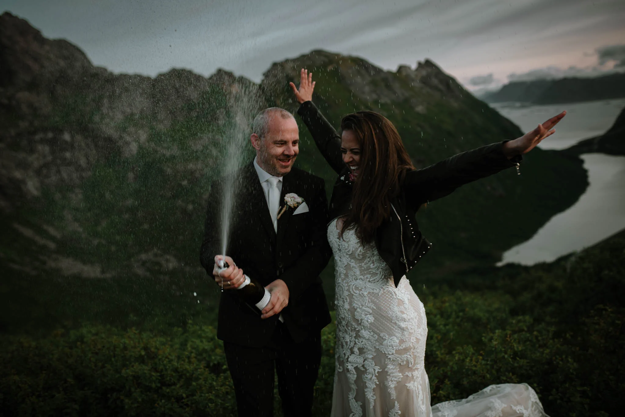 Bryllupsfotograf i Lofoten - wedding photographer Lofoten - bryllup harstad-86.jpg
