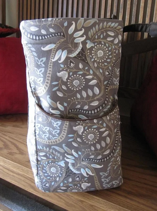A side view of a Megan Travel Tote made by one of my testers, Marilyn Brandt.