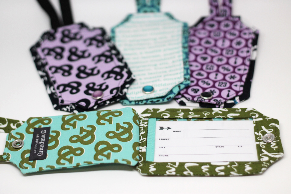 The open luggage tag has the luggage tag insert that Jessica designed and shared with us - thanks Jessica!