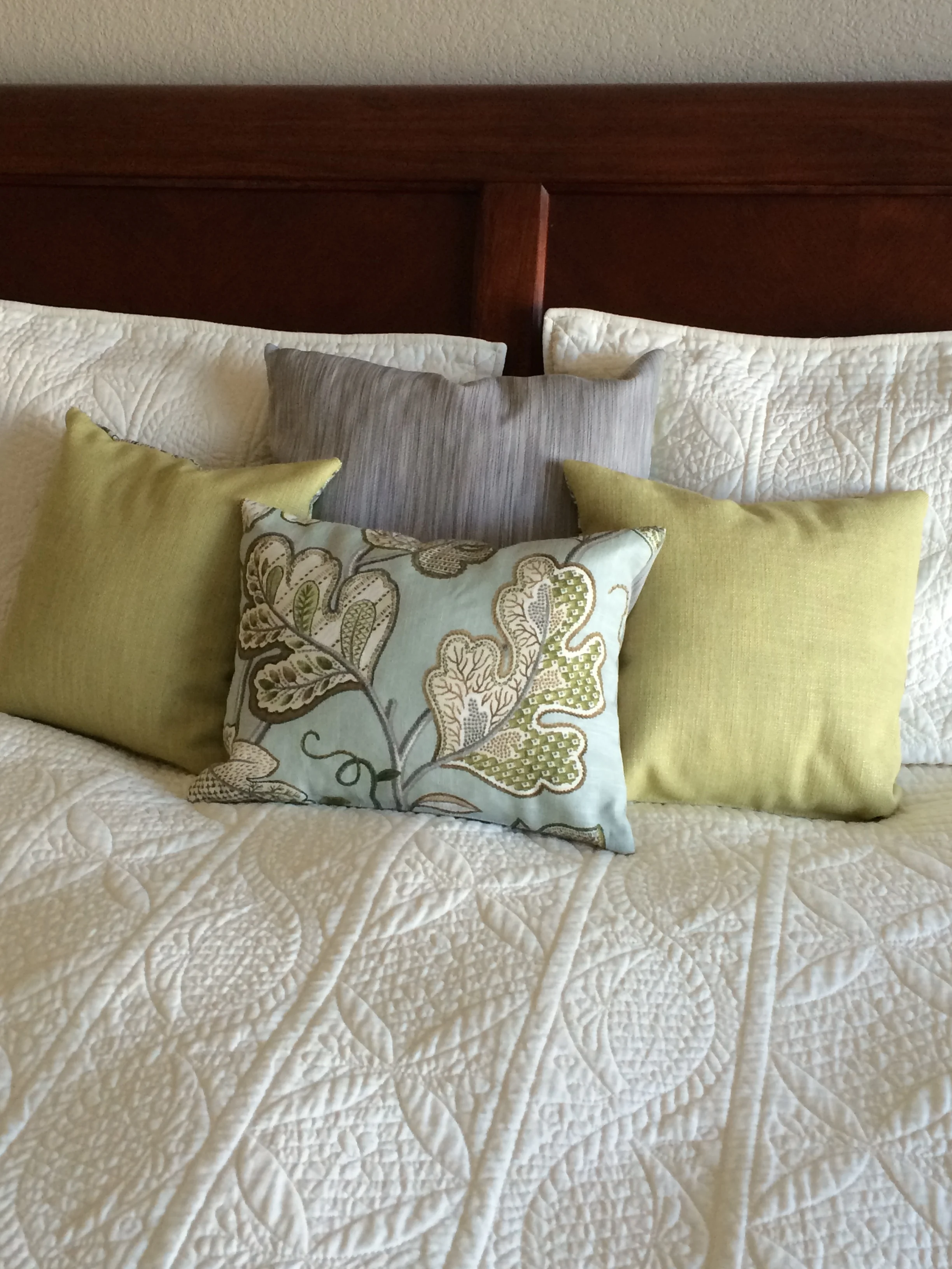 It looks so peaceful, it makes me want to take a nap. ;)