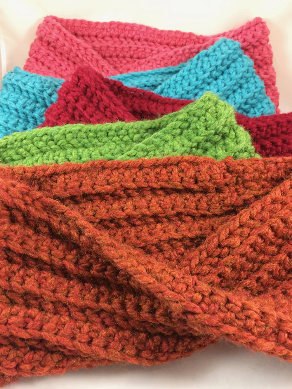 A Handmade Season of Giving - The Chunky Crochet Cowl Infinity Scarf ...