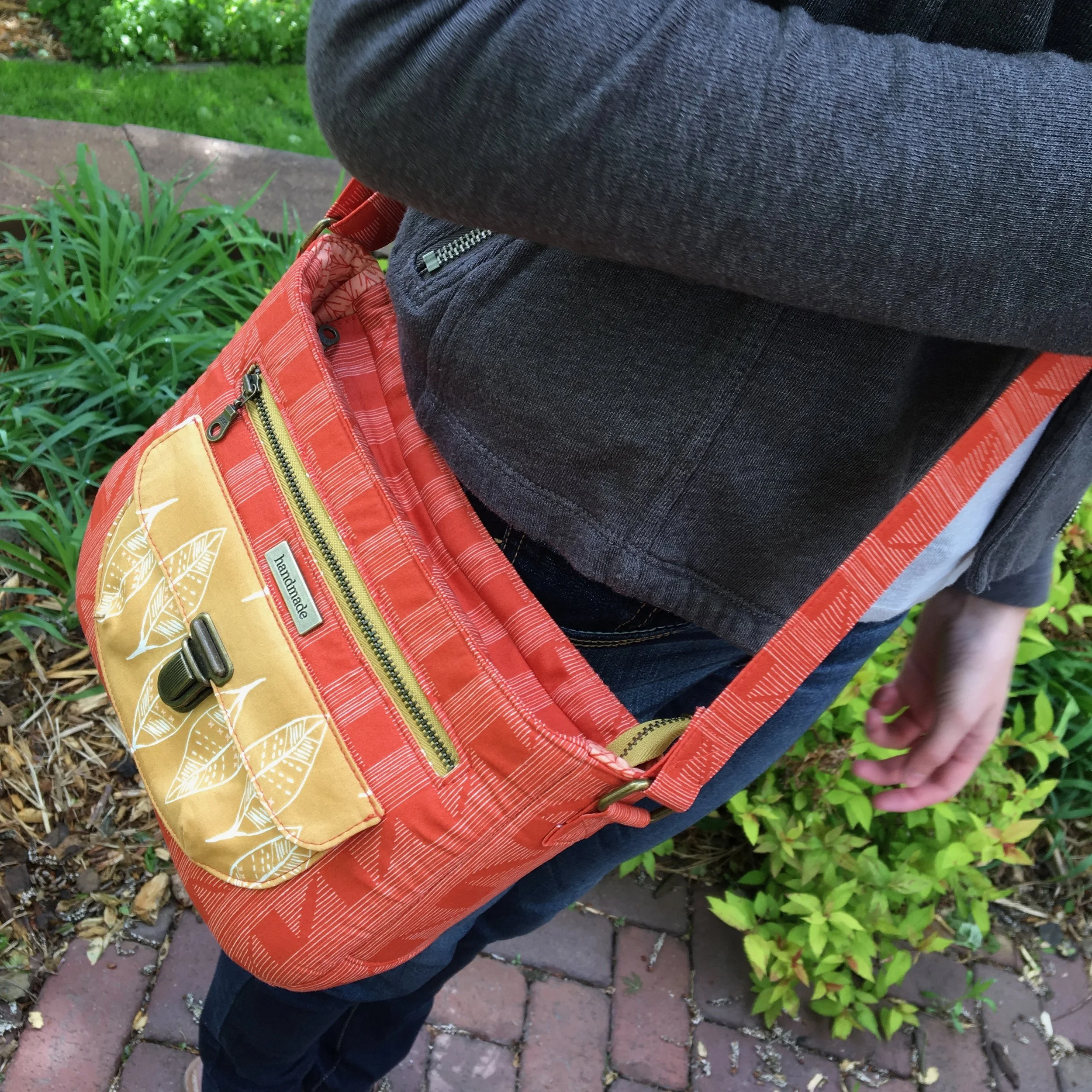 The Aspen Crossbody Bag A New Pattern — Uniquely Michelle
