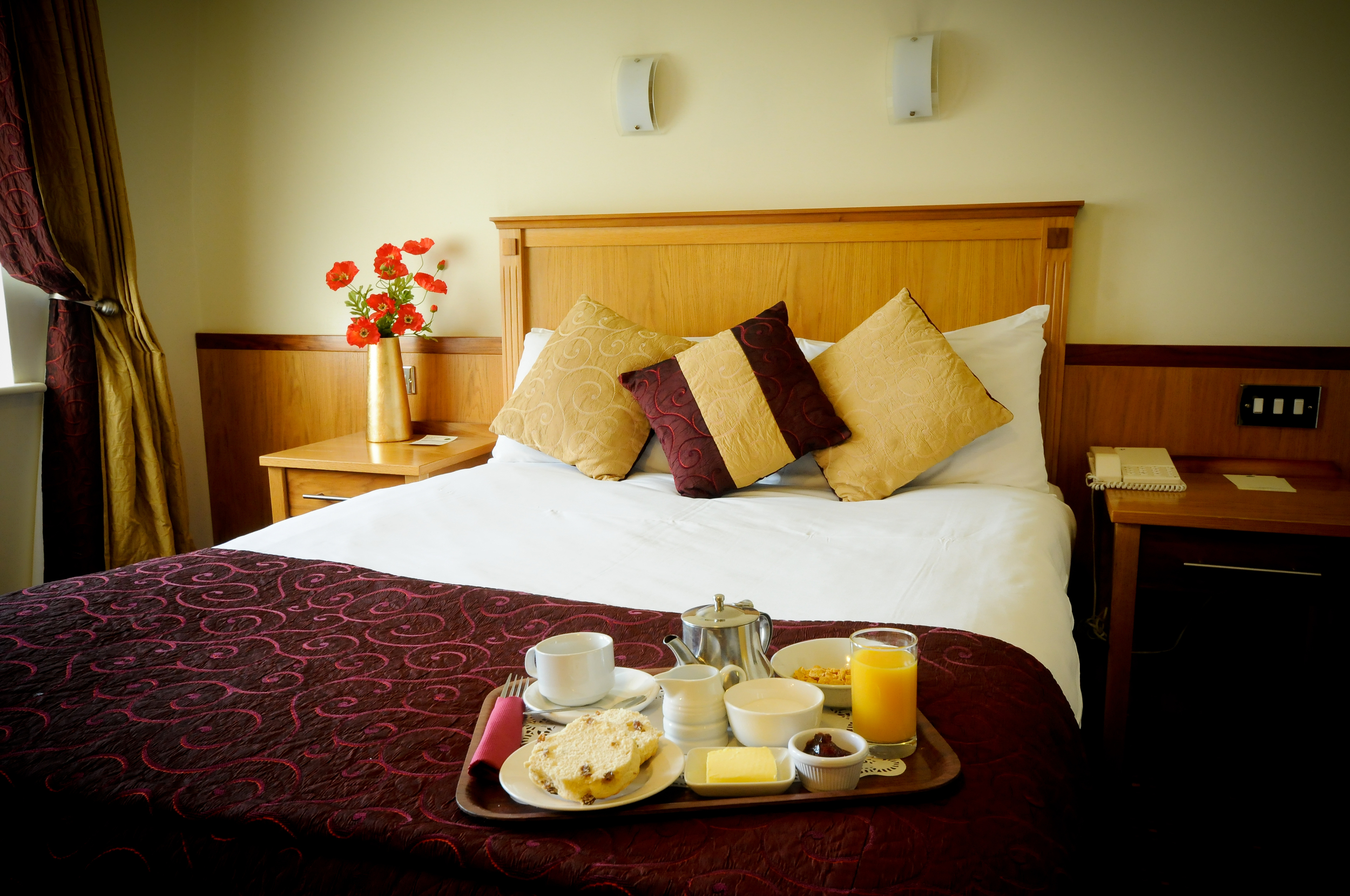 Bedroom Breakfast Tray.jpg